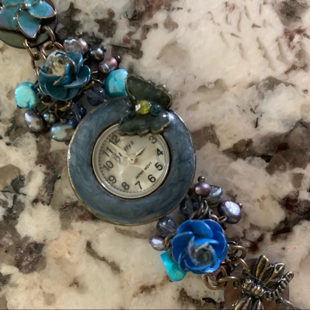 BOUTIQUE flower vintage style watch